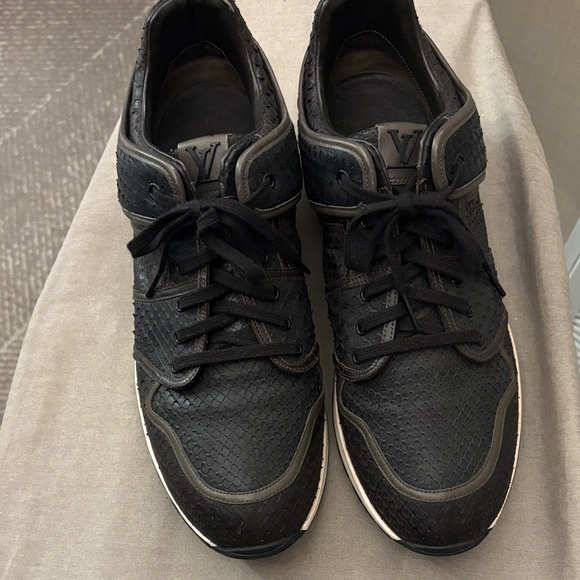 Louis Vuitton Black Men's Shoes - Picture 1 of 3